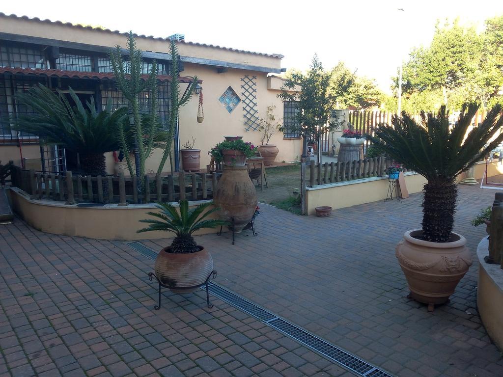 Bed and Breakfast Il Casaletto Di Laura Fiumicino Exterior foto